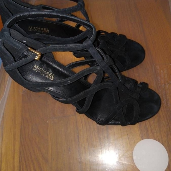 MICHAEL Michael Kors Black Heels - Picture 3 of 5